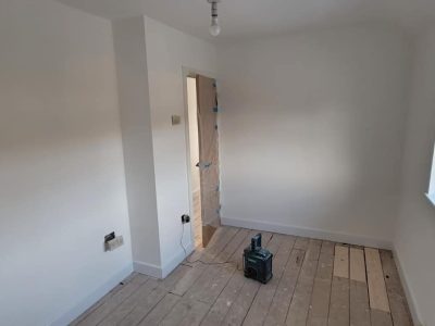 Empty bedroom after clearance