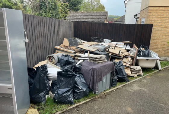 Mixed waste heap ready for pickup